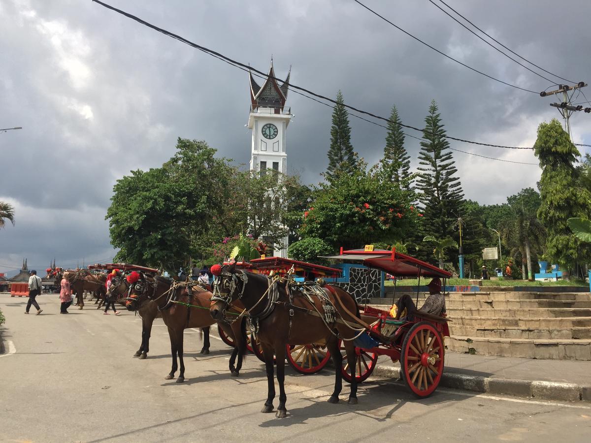 Astani Family Home Bukittinggi Εξωτερικό φωτογραφία